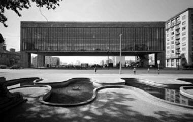 A arquitetura brasileira vista por grandes fotógrafos, no Tomie Ohtake