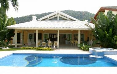 Residência na Costa Verde Tabatinga