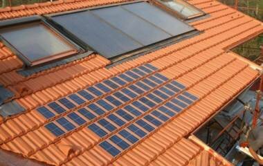 Telhado Sustentável: conheça as telhas que produzem energia solar